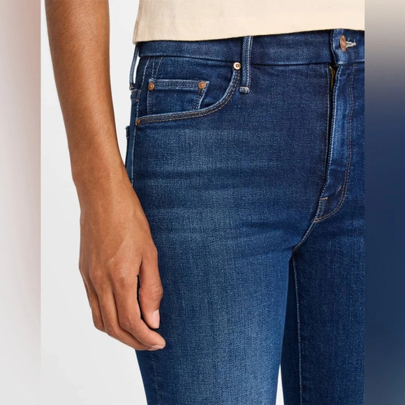 MOTHER
The High Waisted Looker Ankle Jeans - Picture 5 of 5